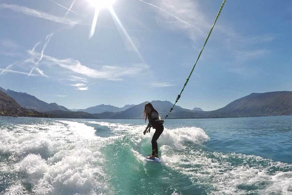 J'ai testé le wake surf sur le lac d'Annecy